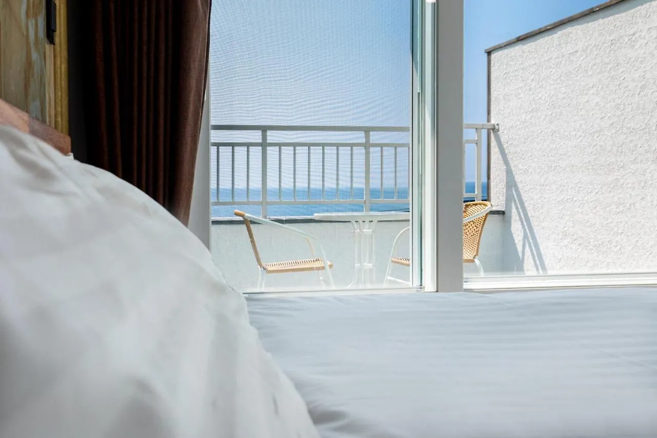 ג'גו Aewol Oceanstay