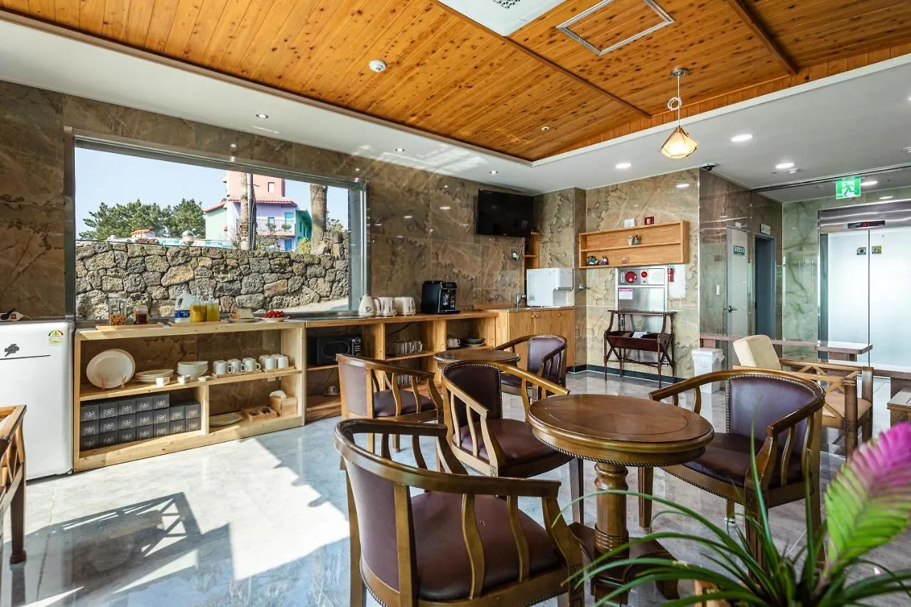 מלון ג'גו Aewol Oceanstay